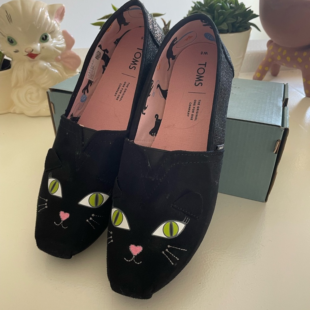 Black Cat Glow In The Dark Women's Classics Slip-on Shoes 8
